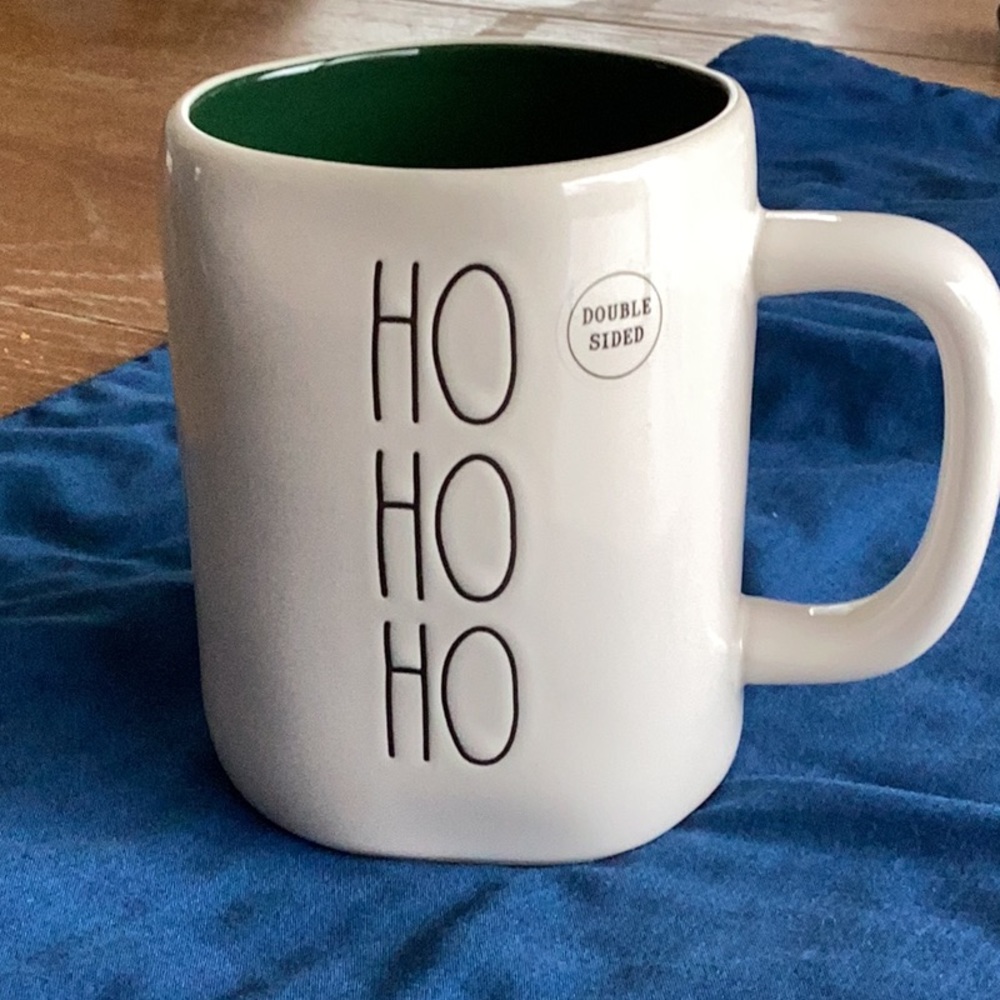 Rae Dunn NWOT Santa Mug - Picture 3 of 4